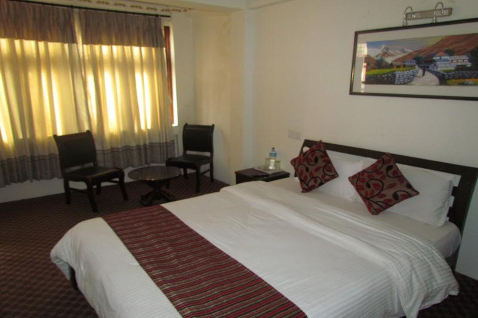 Hotel Holiday Inn Катманду Экстерьер фото